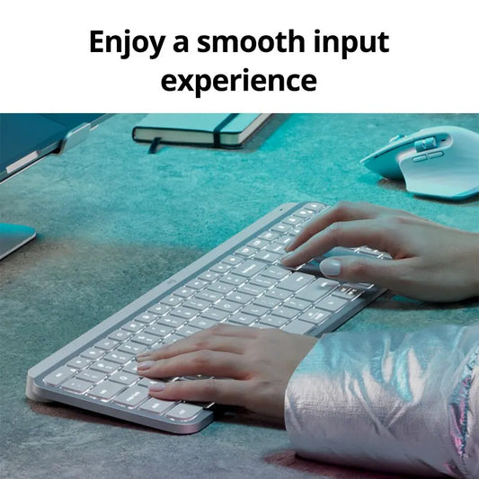 Teclado Sem Fio Logitech MX Keys S Bluetooth com Retroiluminação e Logi Bolt