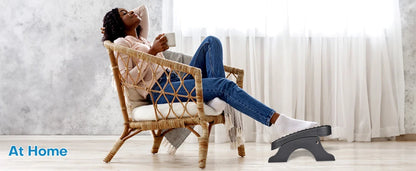 Apoio de Pés Ergonômico de Alta Resistência – Suporte de Mesa com Rolos de Massagem (Suporta até 54 kg)