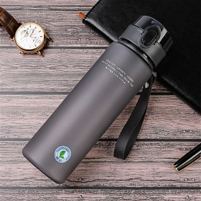 Garrafa Esportiva Fantia Portátil Livre de BPA Antivazamento (400ml / 560ml)