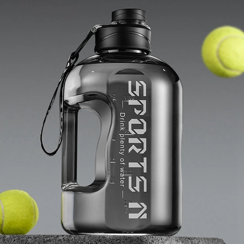 Garrafa Galão Esportiva em Tritan de Alta Capacidade com Canudo e Alça (1.7L / 2.7L)
