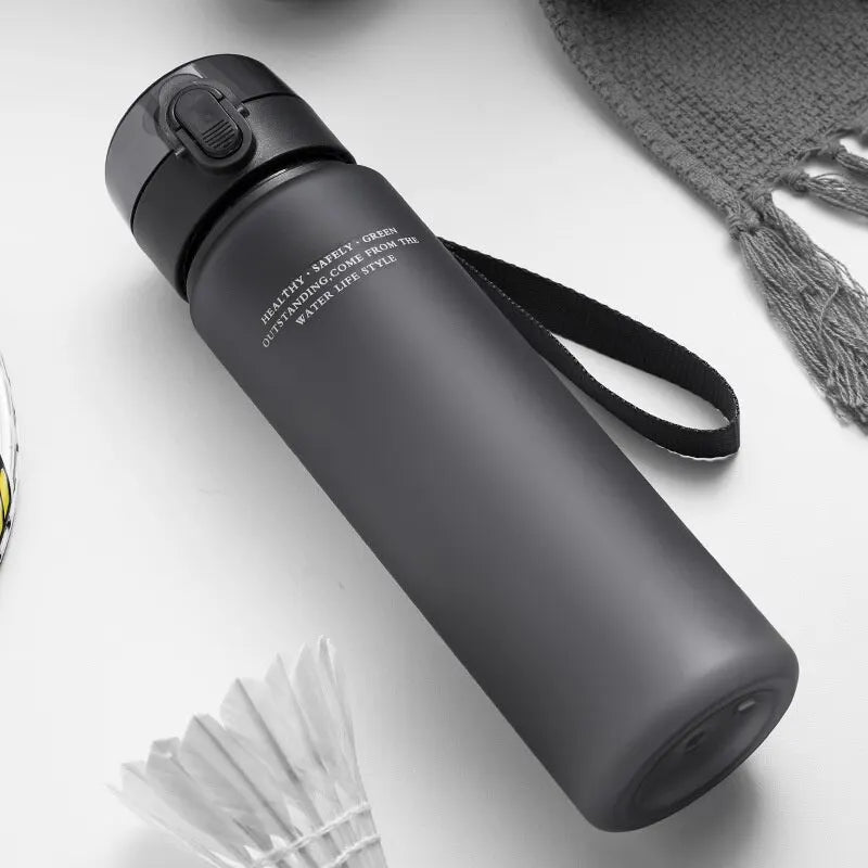 Garrafa Esportiva Fantia Portátil Livre de BPA Antivazamento (400ml / 560ml)