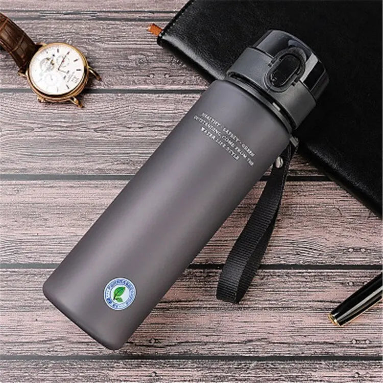 Garrafa Esportiva Fantia Portátil Livre de BPA Antivazamento (400ml / 560ml)
